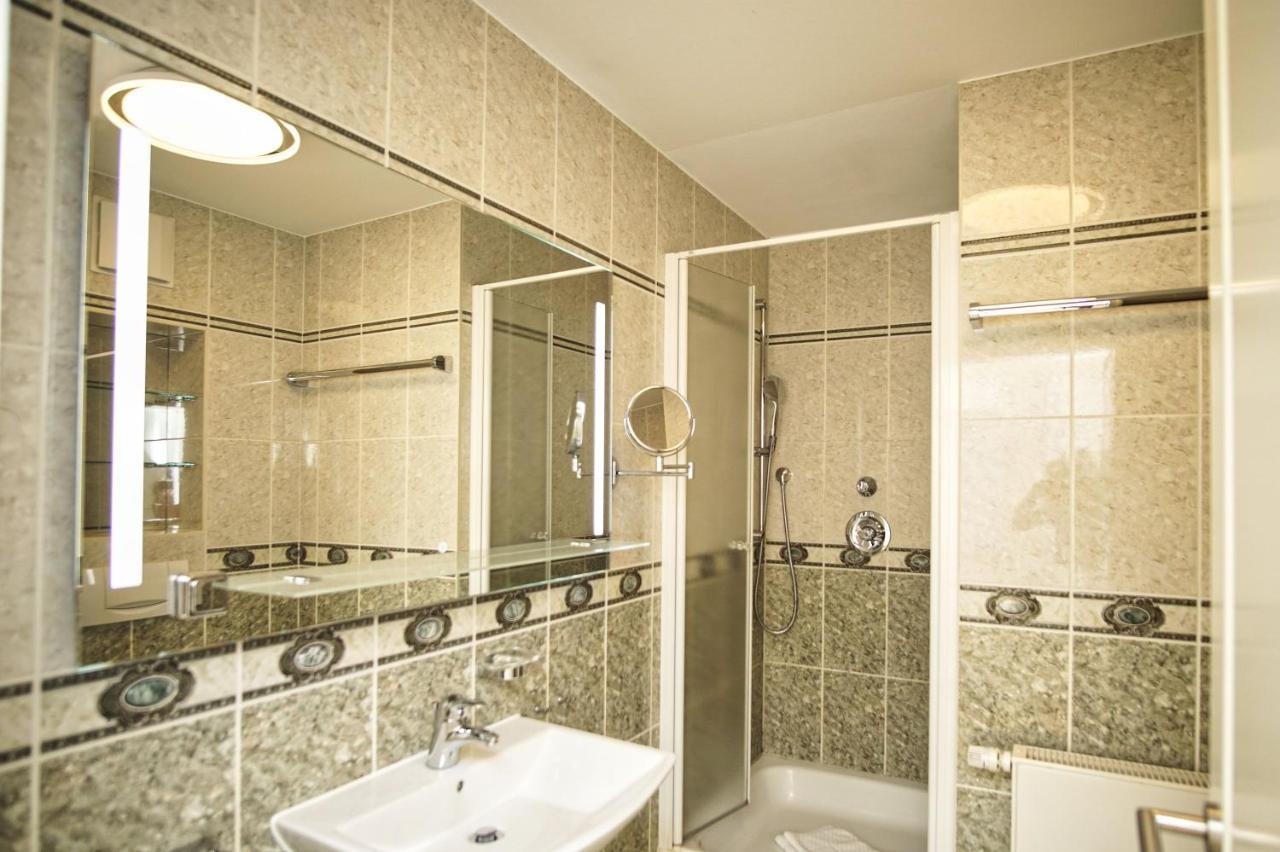 Mit Meerblick Und Balkon, Gratis Nutzung Vom Ahoi Erlebnisbad Und Sauna In Sellin - Meeresblick Fewo 25 Герен Екстер'єр фото
